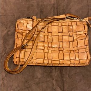 Costanza Rota Italian Leather Weave Shoulder Bag sold at consignment